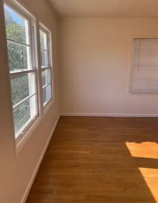 Spacious Living Room for Rent