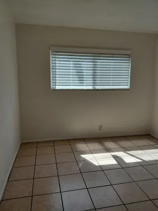 Se renta cuarto En Montclair