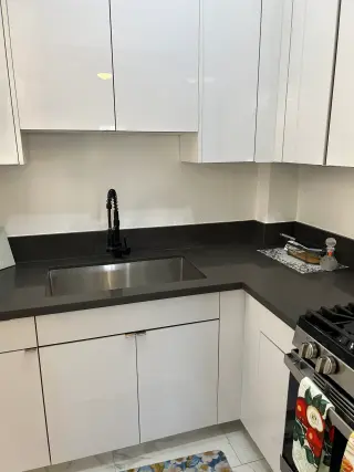 **¡$1,595 al mes – Acogedor estudio en el corazón de Koreatown!**
