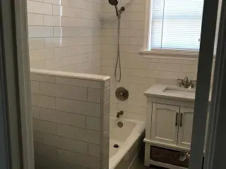 3bd/1bath home in Uptown Whittier.