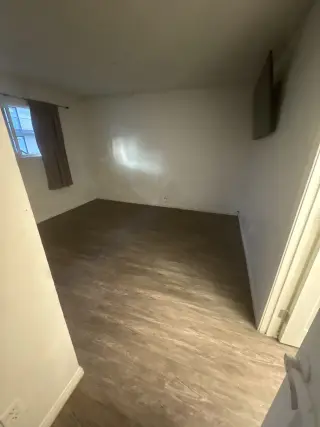 Se renta un cuarto con baño incluido