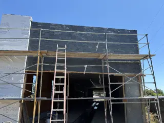 Trabajos de piedra: muros de retención, paredes y driveways decorados al gusto.