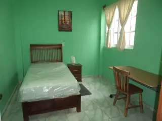 SE RENTAN CUARTOS BONITOS AMUEBLADOS EN TOLUCA, CERCA DE C.U.