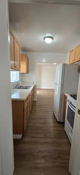 Huntington Park-2873 Clarendon Ave