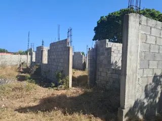 DE OPORTUNIDAD VENDO CASA  EN CONSTRUCCION