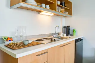 STUDIOS STARTING AT $1,550 IN DTLA