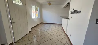CASA DE RENTA