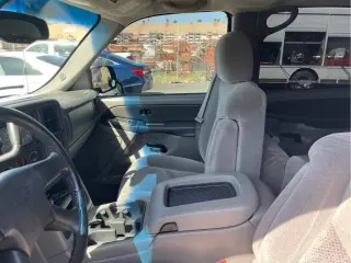 2003 CHEVROLET TAHOE LS