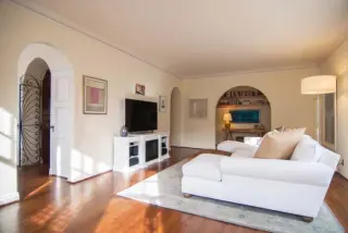 SPACIOUS 1 BED/ 1 BATH APARTMENT IN WESTCHESTER LOS ANGELES
