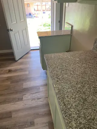 3 bdroom 1 bath house in bakersfield for rent
