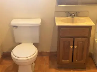 FULLERTON CA Vivienda con servicios incluidos