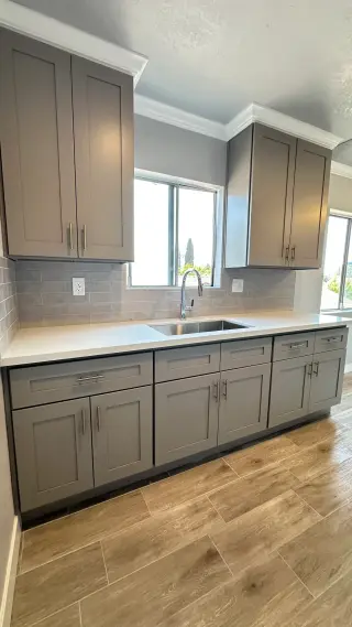 **** BELLO APT. RECIEN REMODELADO | 2ndo Pizo.| 2-Bed, 1-Bath ****