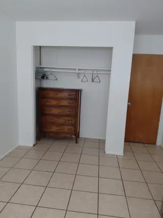 Se renta cuarto En Montclair