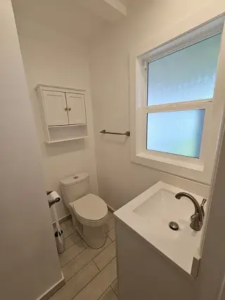 🏡 CHARMING 3-BEDROOM HOME WITH MOUNTAIN VIEWS — SUNLAND
