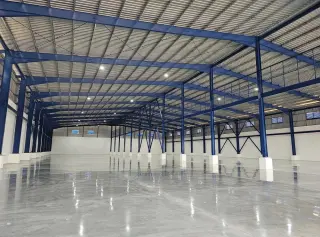 Alquilo Nave de 4250 m2 próximo Autopista Duarte
