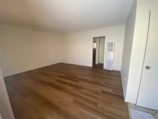 Two-Bedroom Apartment for Rent – Hawthorne, CA