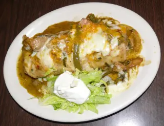 Solicitando Personal en Restaurante de Comida Mexicana ( La Cañada, Ca.)