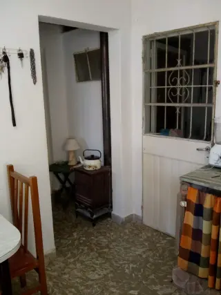 CHALET EN SIERRAS DE CÓRDOBA: SILENCIO, TERRENO, FRUTALES