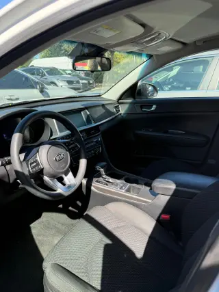 2020 Kia Óptima LX