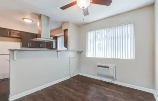 2 Bedroom Apt in Riverside