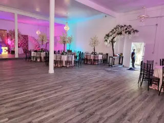 Espacio Elegante para Bodas y Fiestas