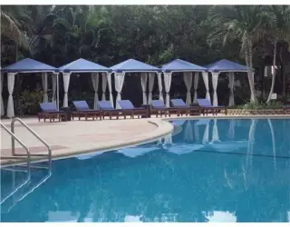 Hermoso Apartamento con Vista al Mar en Renta