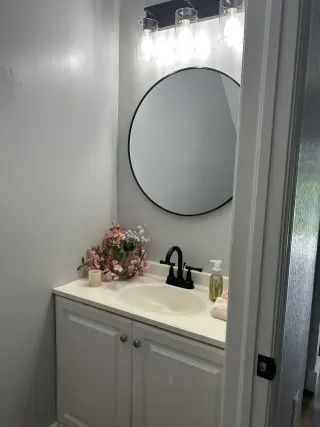 Townhouse 3 Bedroom 2 1/2 Bathroom