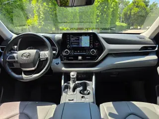 2022 Highlander XLE SUV