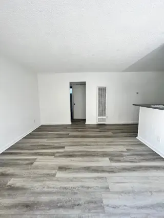 FLEXIBLE LEASE TERMS!!! Renovated Apartments W/ Modern Features + Appliances