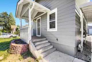 Rental Home in Excellent Location