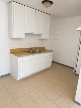 Hawthorne, 1 bedroom, parking
