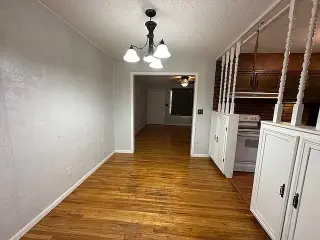 Very nice 3 bedroom home with 2 bath
