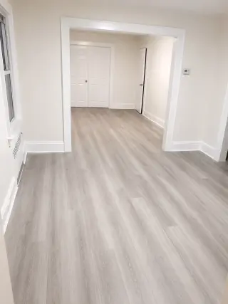 COMODO APARTAMENTO DE TRES HABITACIONES