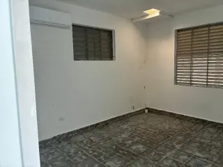 Apartamento de una habitacion  a solo 5 minutos a pie del colegio de mayaguez.