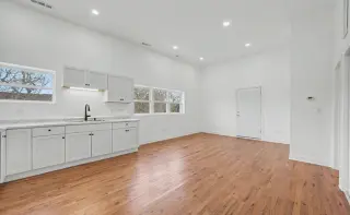 Available 2Bedroom in Chicago