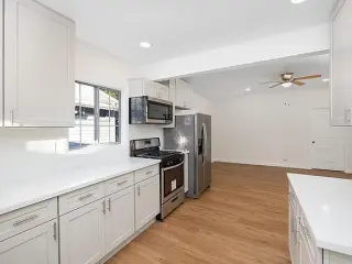 LAWNDALE, CA Apartamento bellamente remodelado de 1 dormitorio y 1 baño