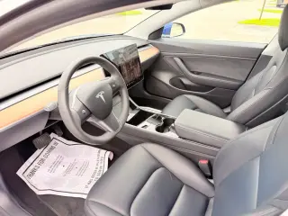 Tesla Model 3 2021 - Sedán Eléctrico en Excelente Estado