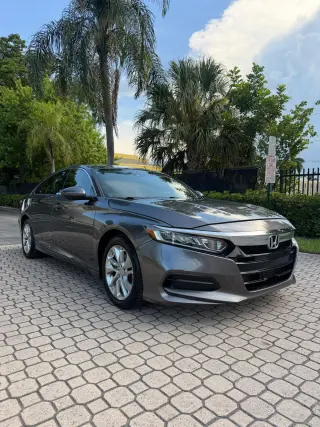 🔥 GRAN OPORTUNIDAD. Te lo llevas con 💲1.000 de Inicial .Honda Accord LX 2018