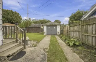 4044 N 40th STREET, Milwaukee, WI 53216
