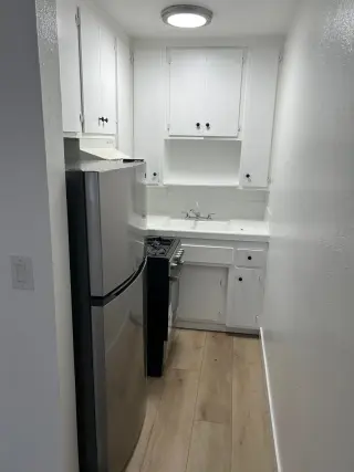 1 Bedroom with 2 Bathrooms, YES at Boyle Heights!!!!!!!!