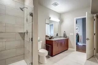 Beautiful 1Bedroom and 1bathroom available