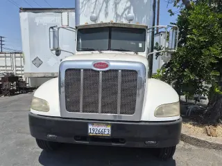 Camion peterbilt 337