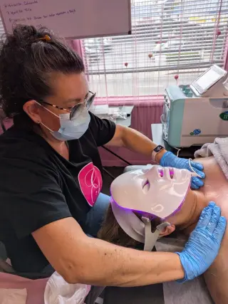 IINSTRUCTORA(O)S CURSOS DE BELLEZA