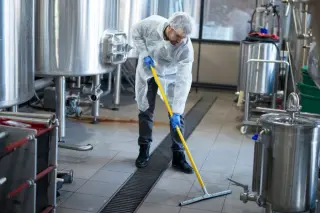 Trabajo de LIMPIEZA en compañía de Produccion de Comida