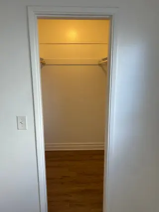 Fully Renovated bedroom 1 Bath Top !!!!!
