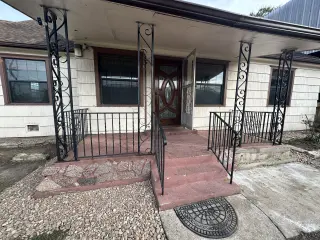 RENTO BONITA, MUY AMPLIA, COMODA, CENTRICA... CASA EN ESQUINA HOUSTON, TX 77023