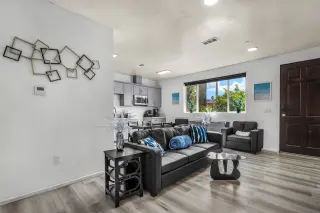 🏡 **¡Habitación privada en renta en Los Ángeles!**
