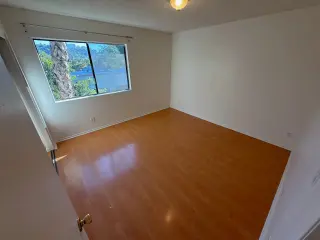 Glendale: 2 recámaras con balcón | $2,695/mes