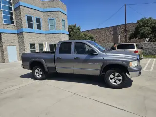 Dodge Ram 1500  clean title 4,400.00