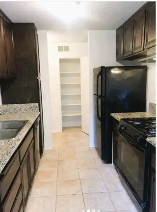 Apartamento de 2 dormitorios y 2 baños ubicado